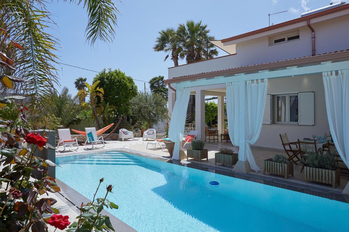 Villa Zamia Con Piscina Santa Maria Del Focallo Exterior photo